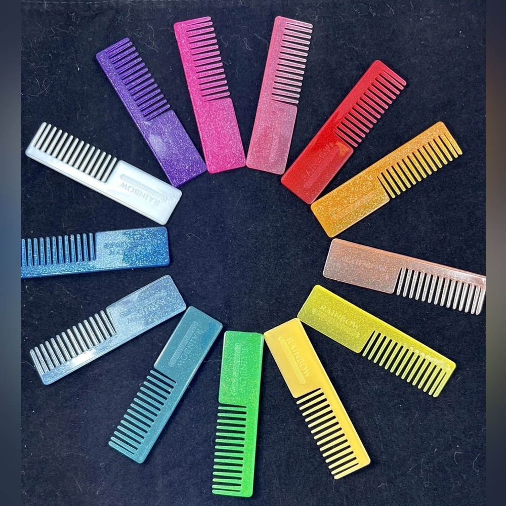 MGA Rainbow High Doll Accessory Lot Of 13 Rainbow Multicolor Glitter Combs